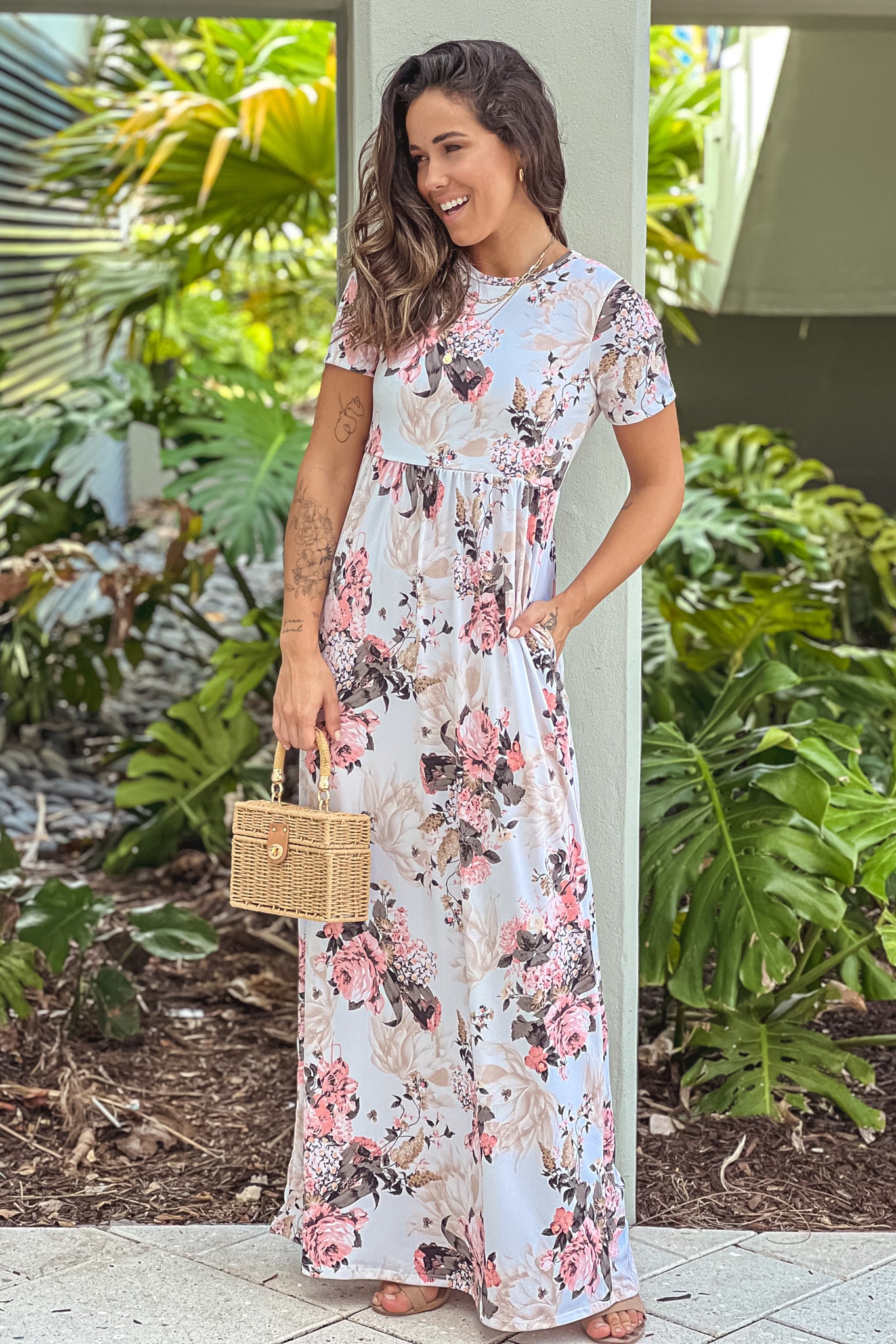 Cream Floral Maxi Dress With Short Sleeves And Pockets