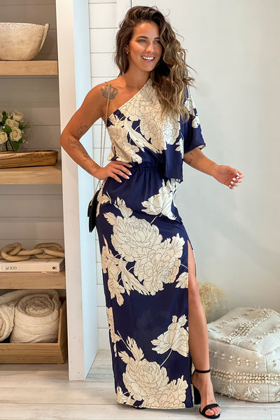 navy and white maxi dress with slit