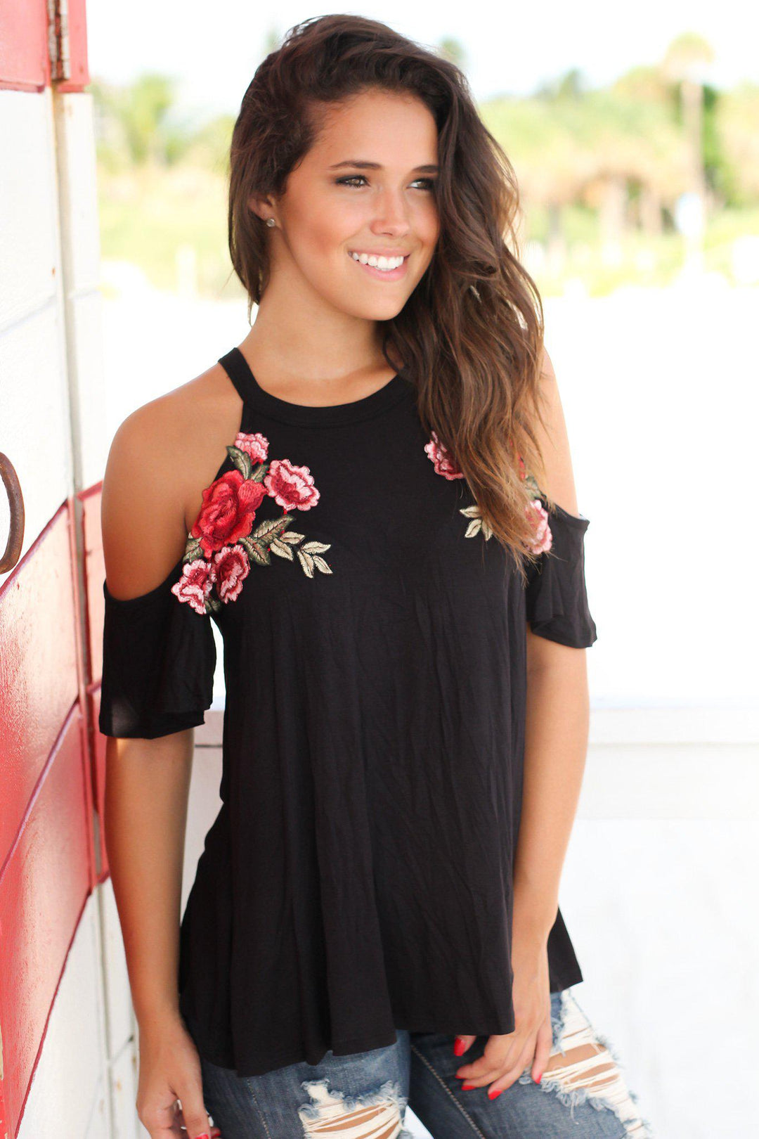 black short sleeve cold shoulder top