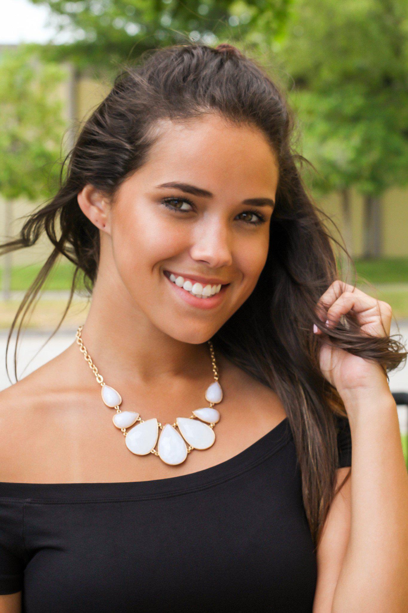 White and Gold Teardrop Necklace