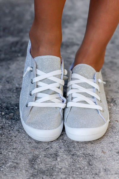 Neema Silver Sneakers