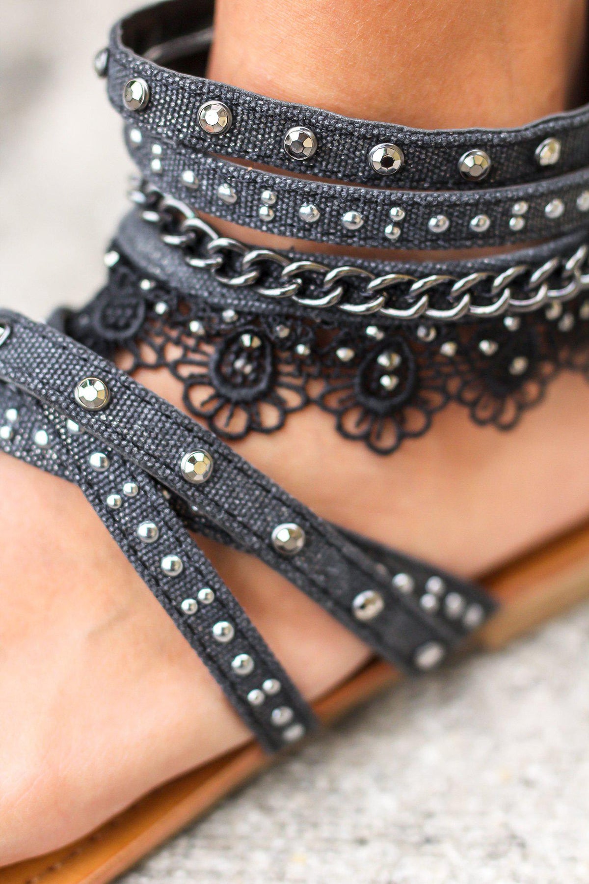 Wilma Black Sandals | Online Boutiques â Saved by the Dress