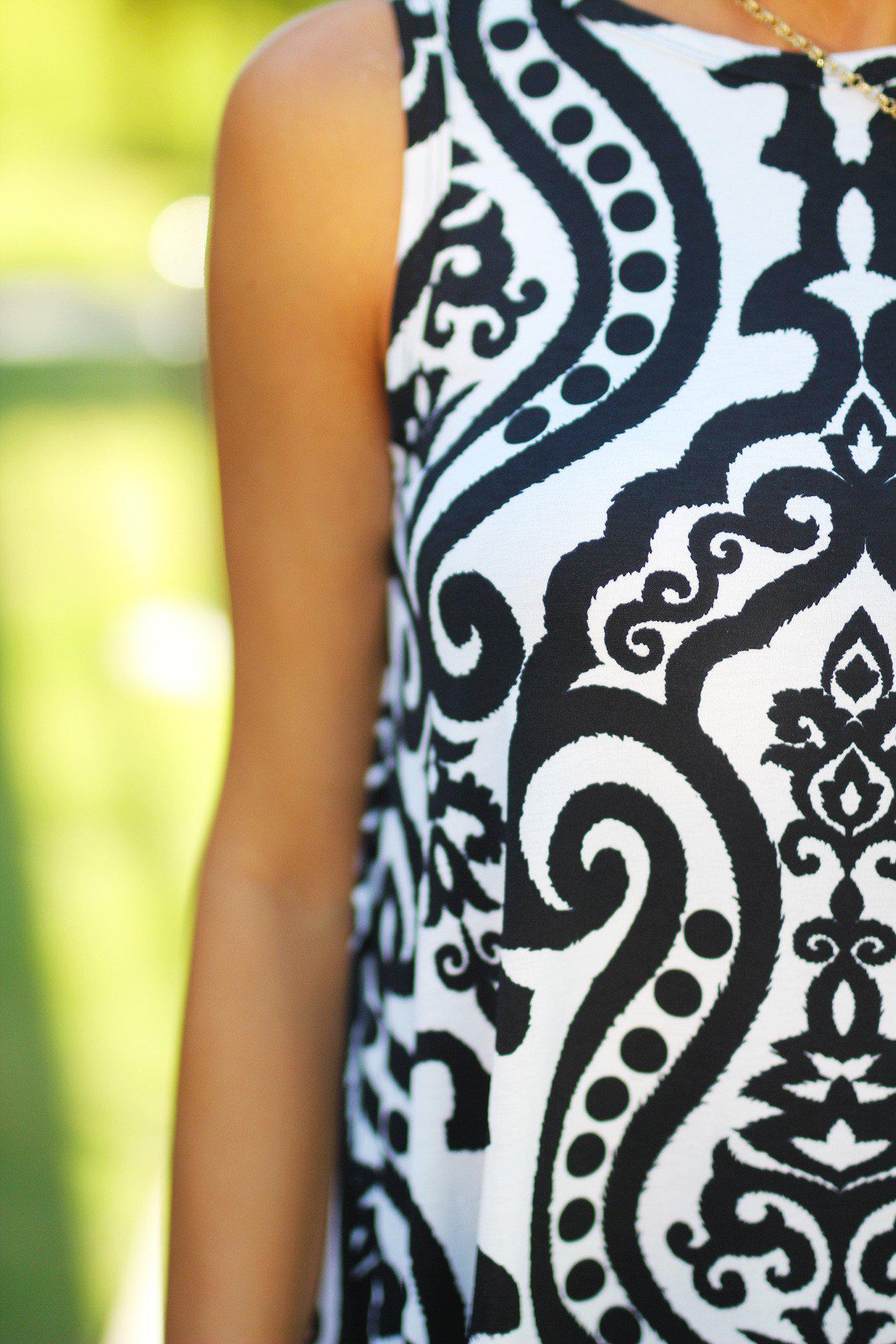 Black and White Printed Short Dress with Pockets