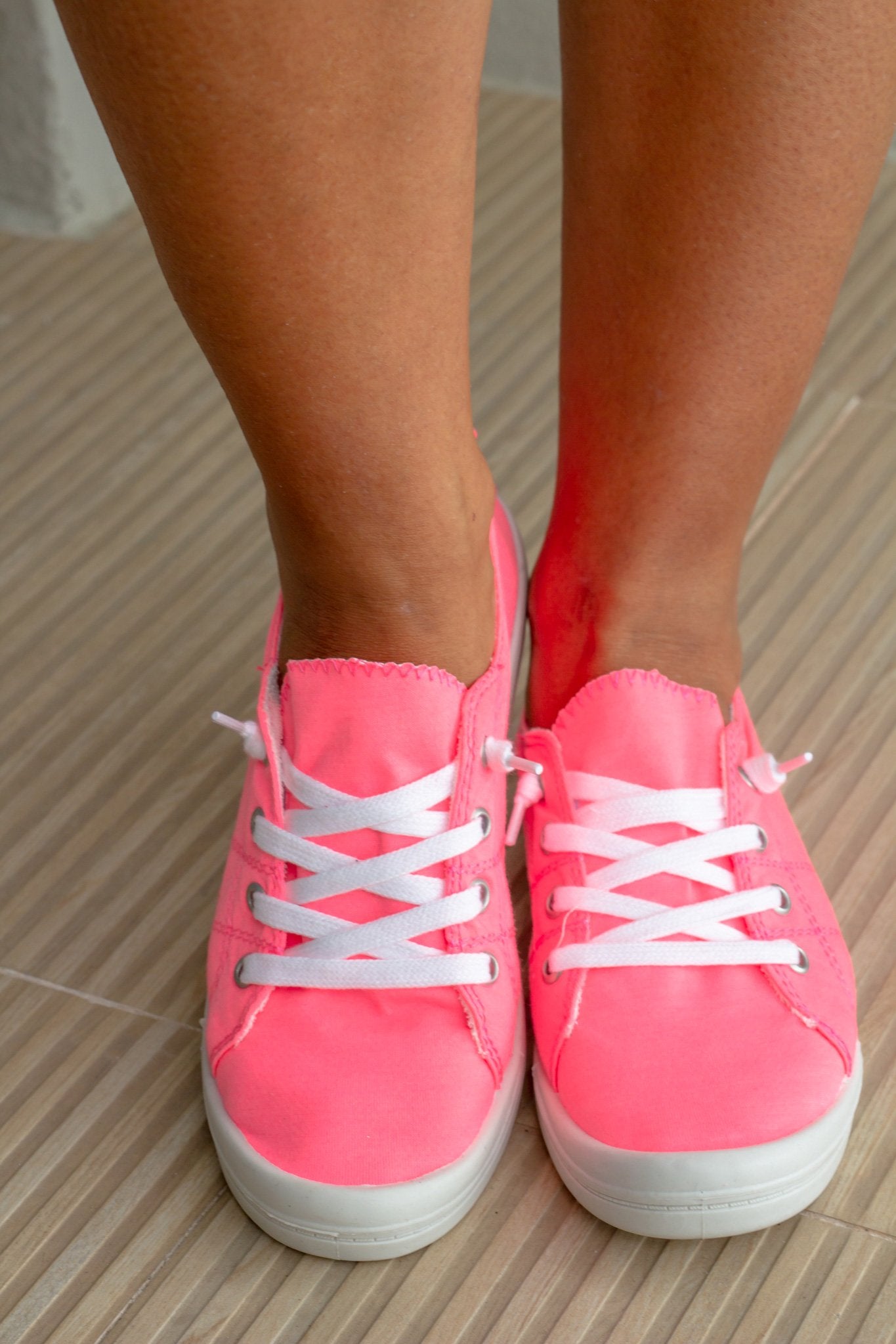 Zig Neon Pink Sneakers