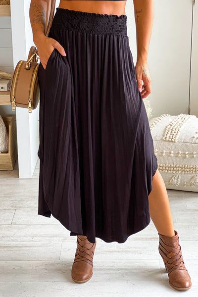 black high rise skirt with pockets