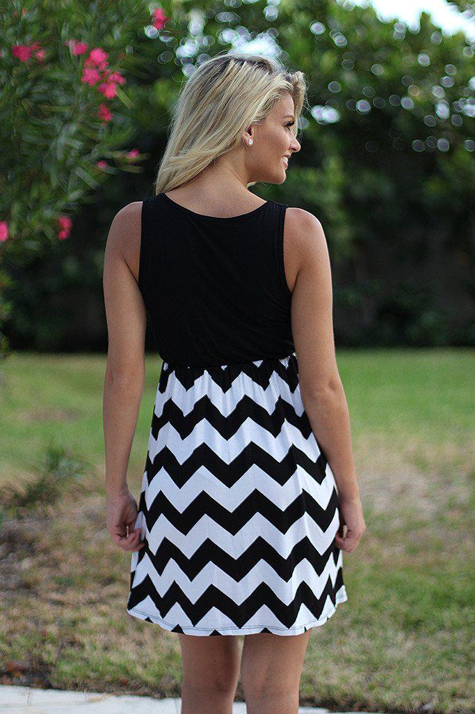 black mens dress shoe MO&Co. Women's Gathered Waist Midi Dress in Classic Black and White Stripes Stripe Size S main image 1