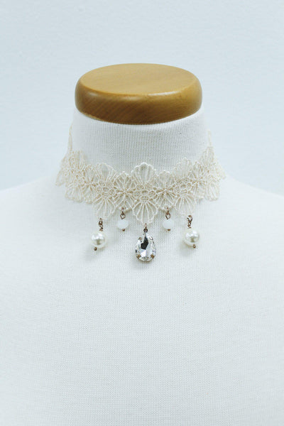 ivory crochet choker with pearls and crystal