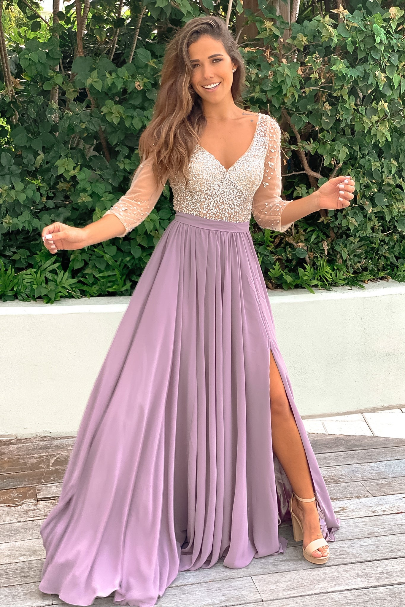 mauve maxi dress with silver jewels and 3/4 sleeves