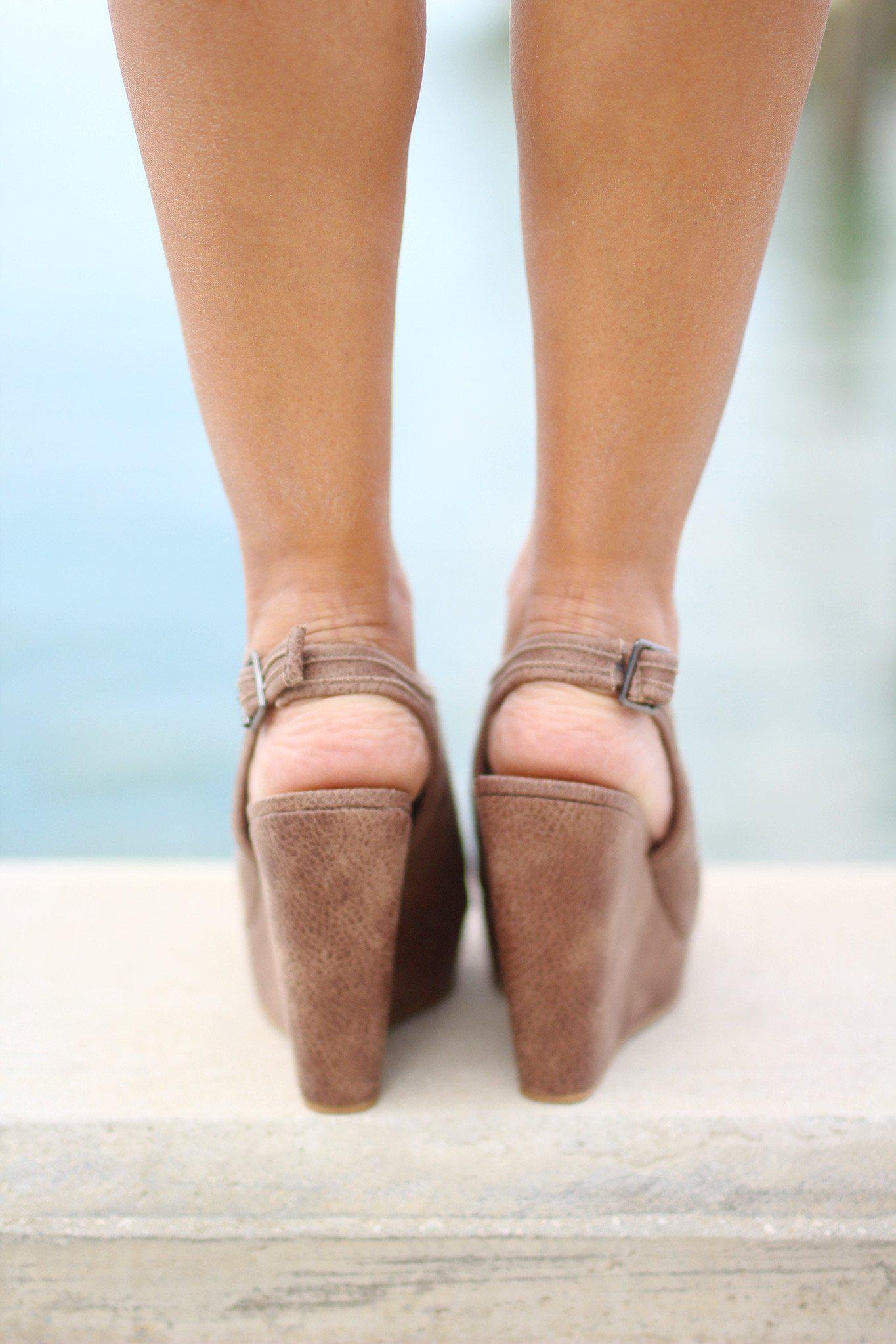 Forrest Taupe Wedges