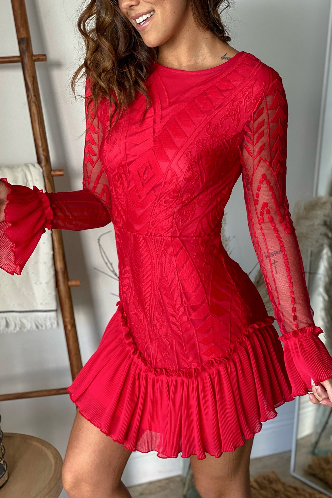 red long sleeve lace short dress